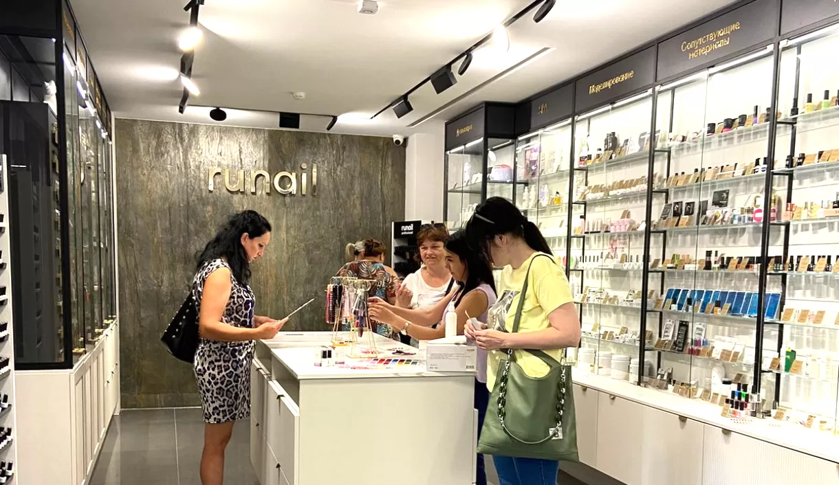 В Воронеже открылся новый фирменный магазин Runail